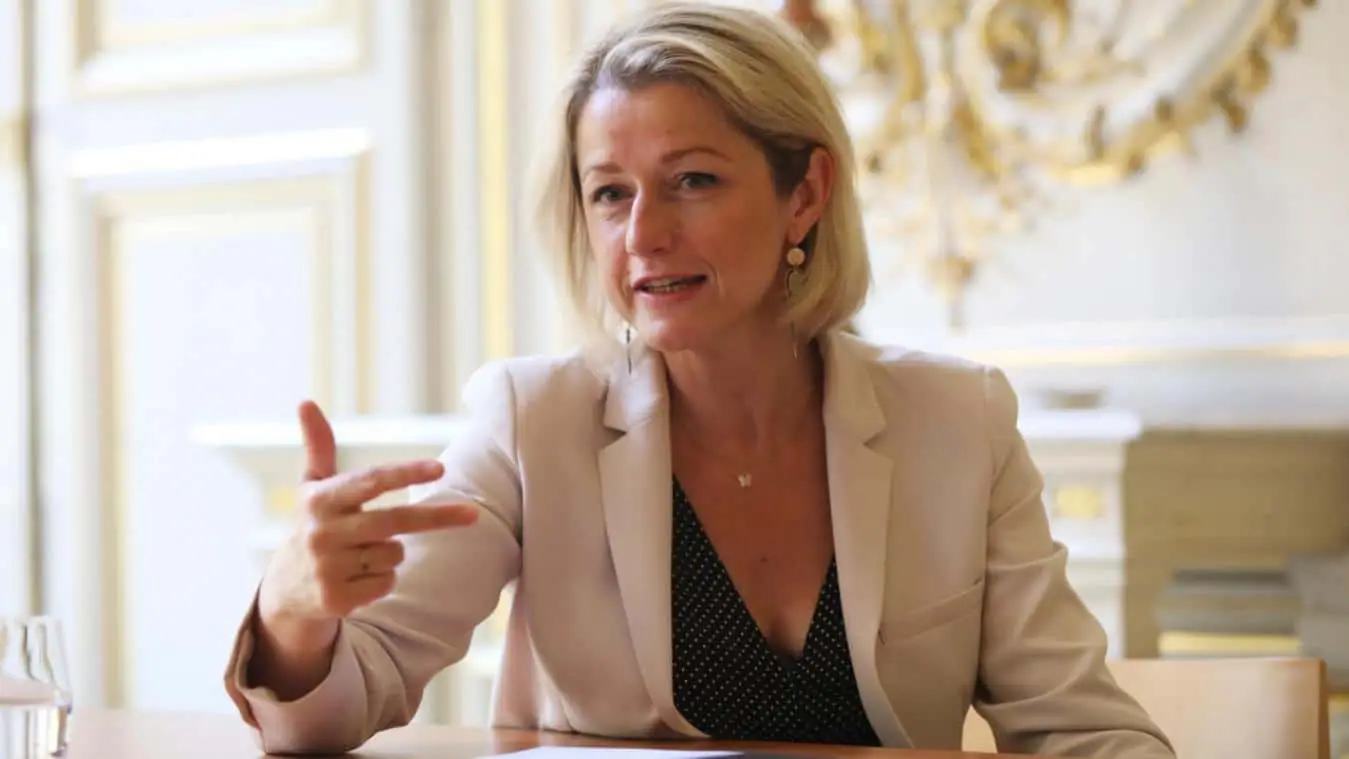 B9725459967Z.1_20201207110411_000+GT2H6KND7.1-0 Barbara Pompili