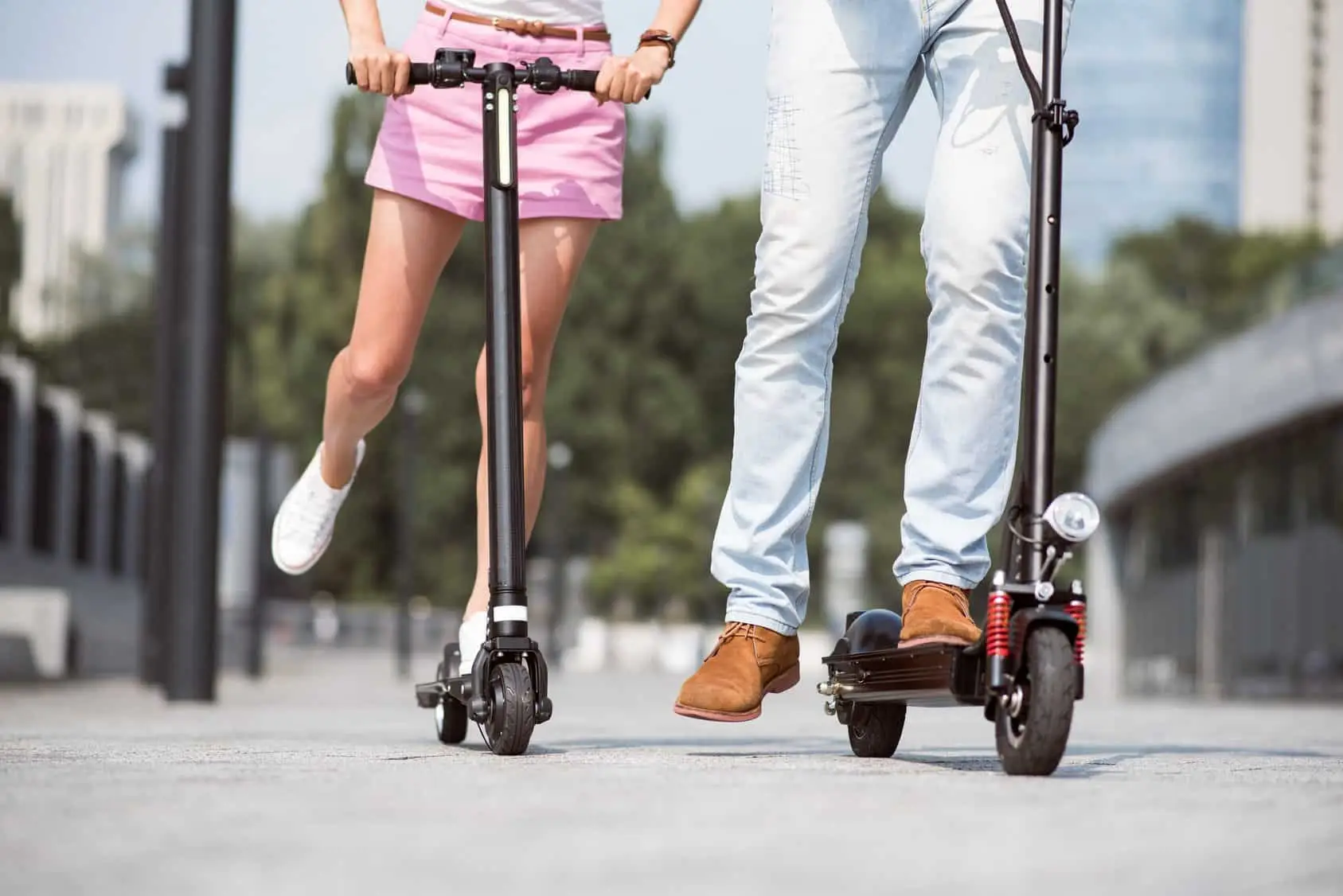 trottinette-electrique deux personnes à trottinette