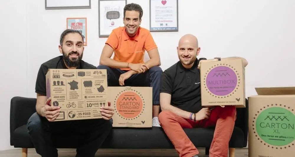 Des bras en plus Des bras en plus