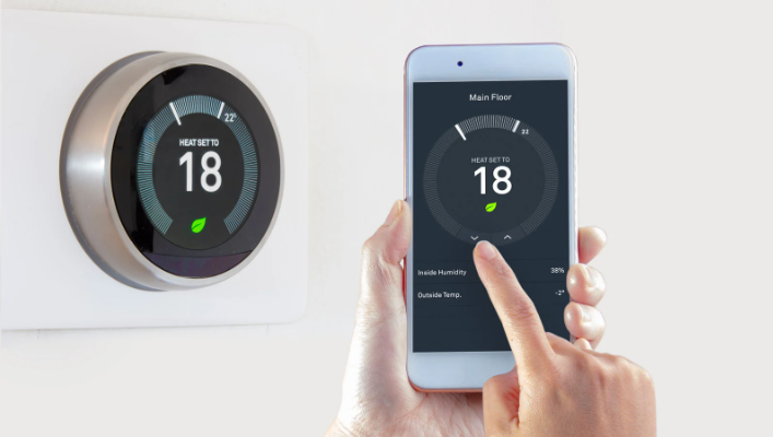 Sondage : Bientôt obligatoires, les thermostats connectés peinent encore à séduire les Français !