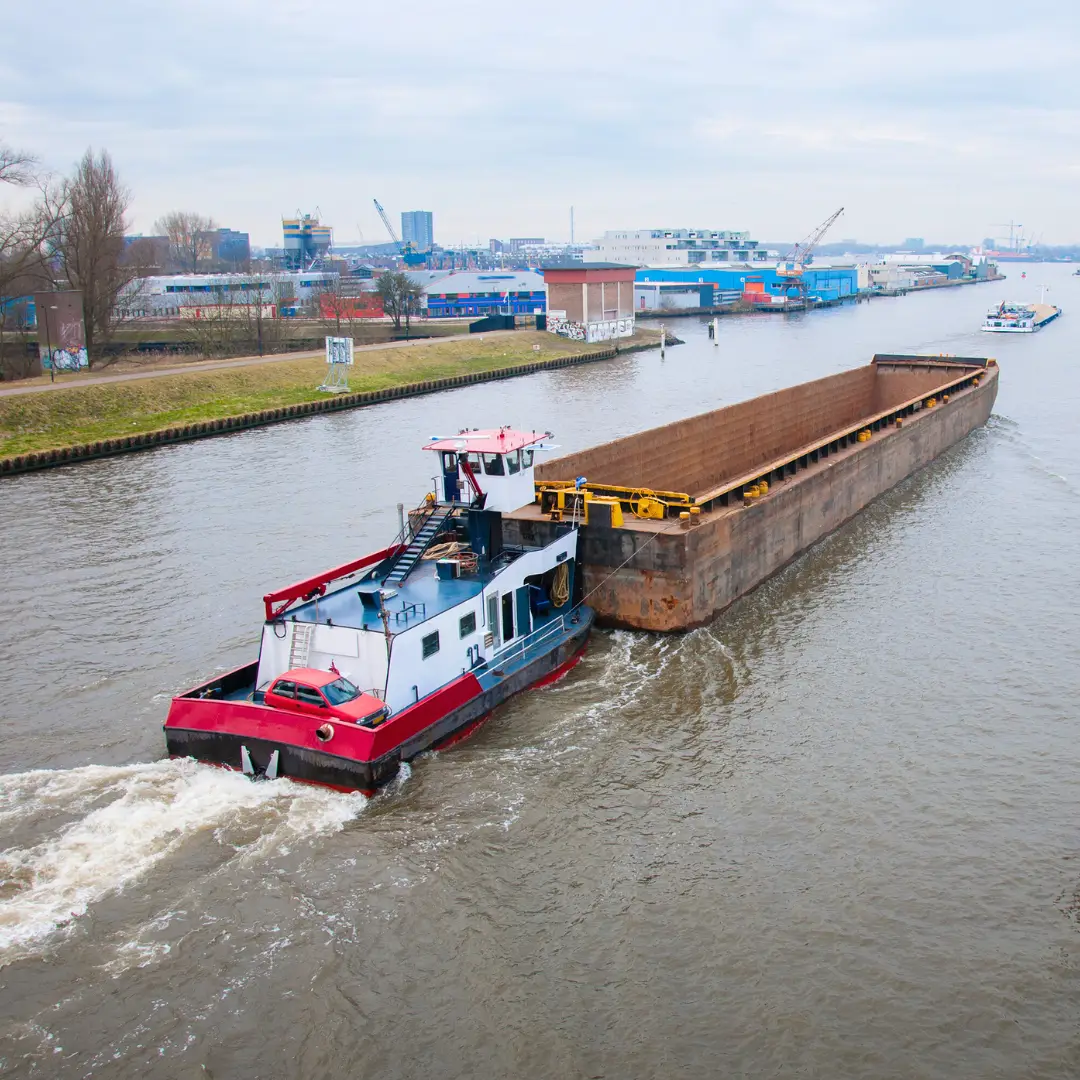 Logistique urbaine : À Boulogne-Billancourt, La Poste ouvre une voie fluviale pour la livraison des colis