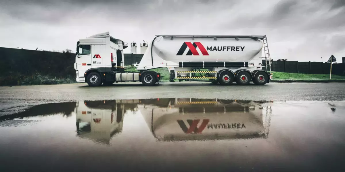 Camion autonome: Le Groupe Mauffrey accélère la transformation des flottes avec un second poids lourd en circulation 1 Groupe Mauffrey transport Nos prestations Transport Citerne 1460x821.jpg