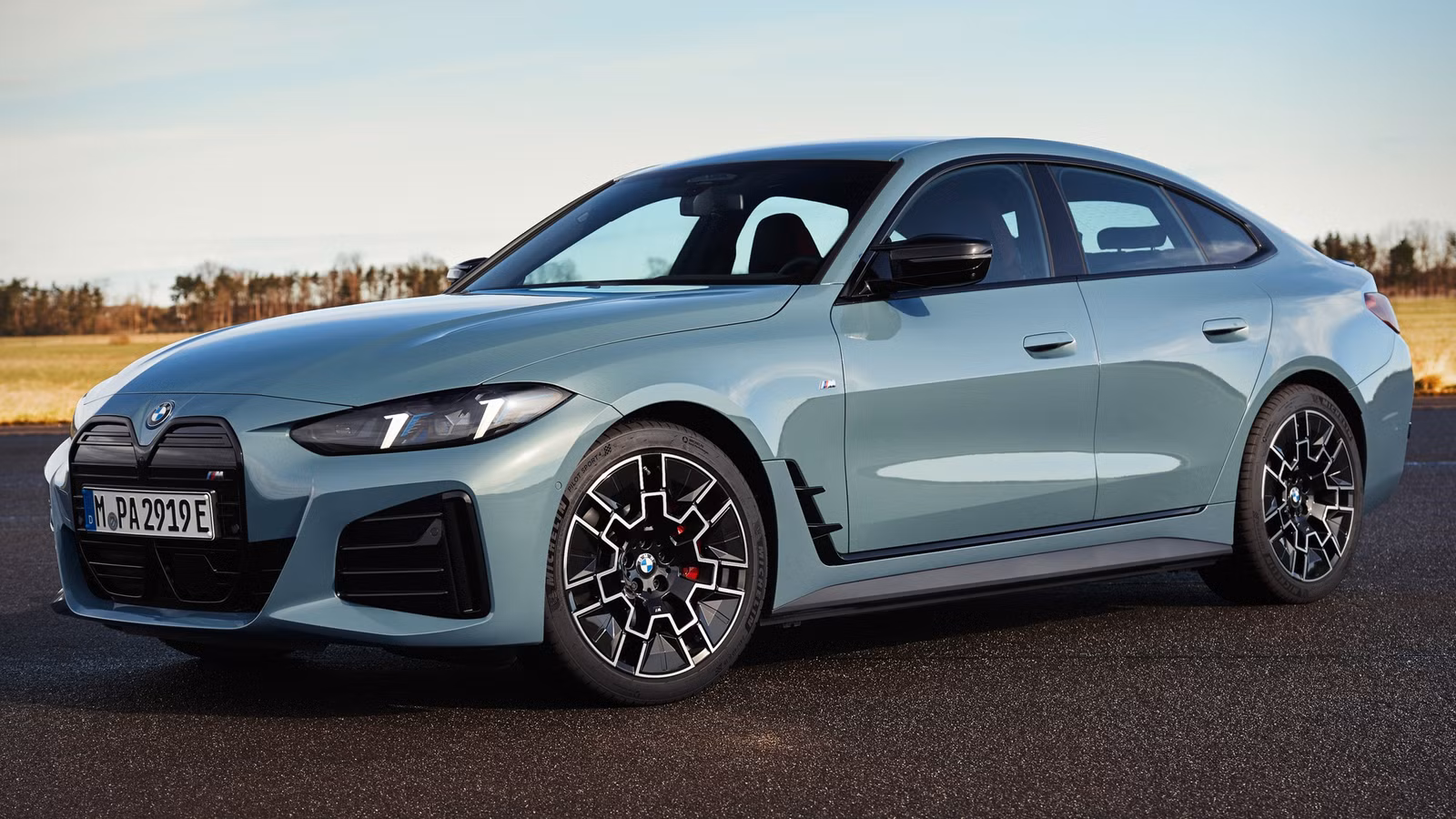 BMW i4